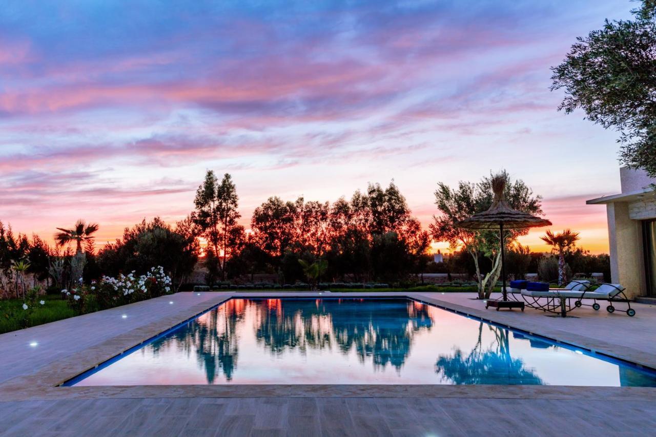 Isaac Et Seghir , Casa Lila Gardens Piscine Chauffee *