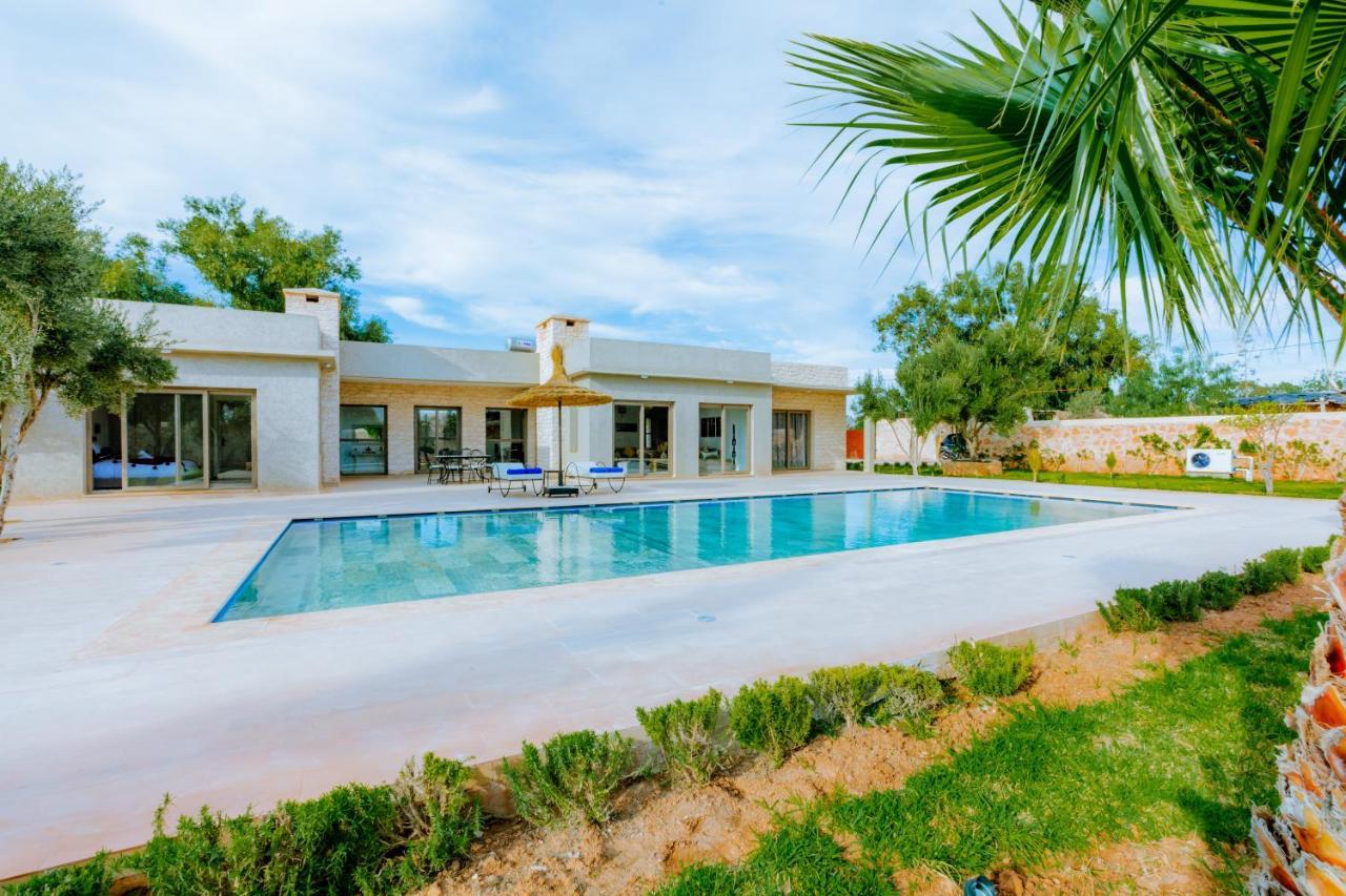 Villa Isaac Et Seghir , Casa Lila Gardens Piscine Chauffee