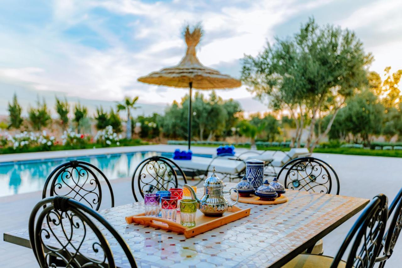 Isaac Et Seghir , Casa Lila Gardens Piscine Chauffee *