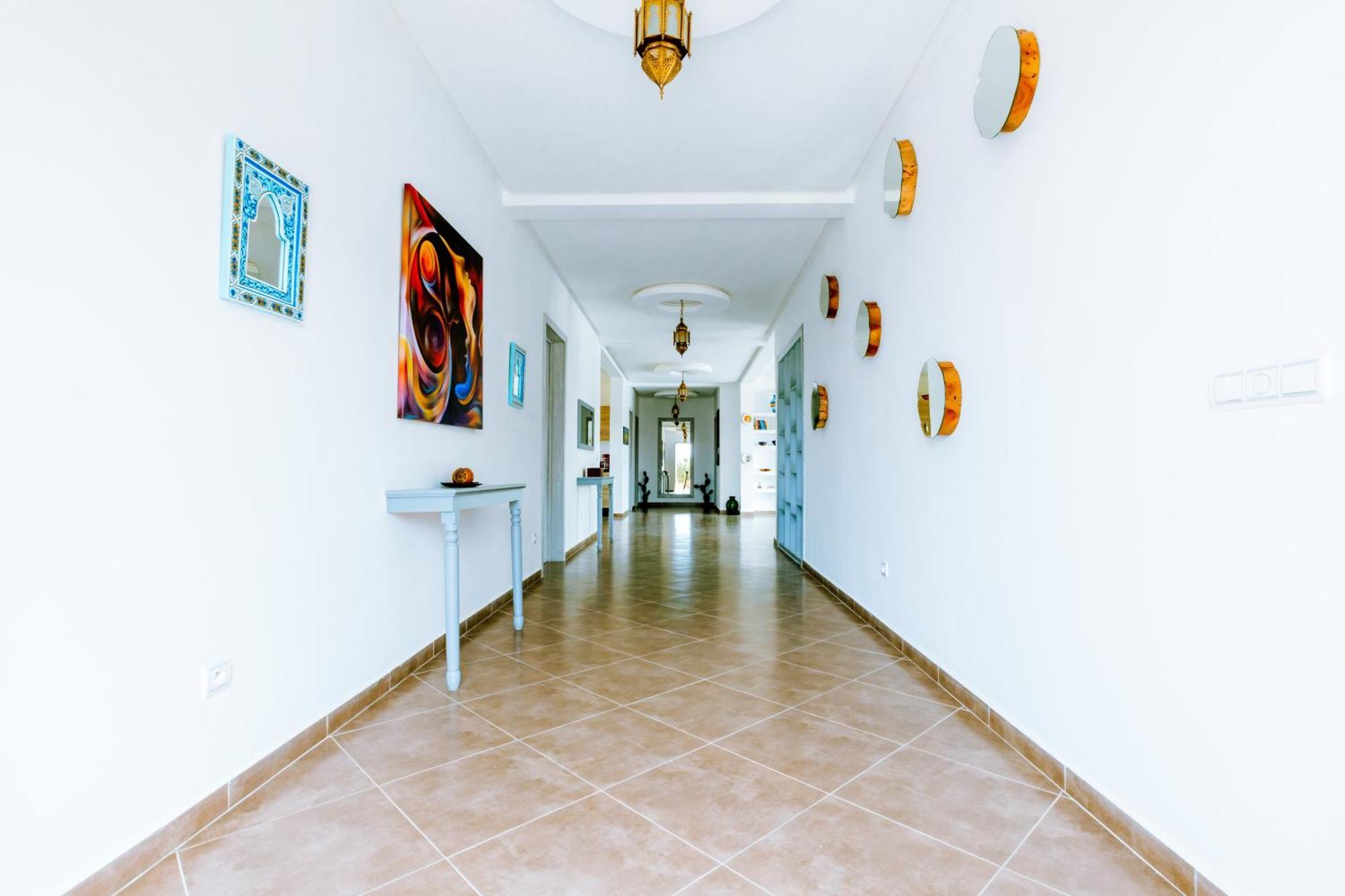 Isaac Et Seghir , Casa Lila Gardens Piscine Chauffee Villa *